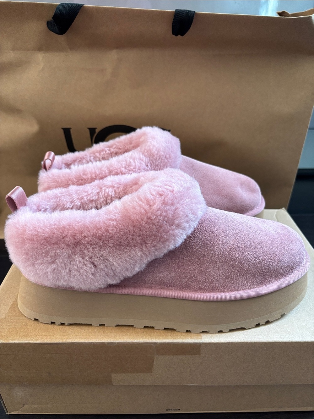 UGG TAZZELLE PLATFORM SHOES IN POWDER PINK SZ 11 NEW in Box